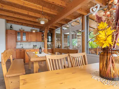 Küche und Essbereich