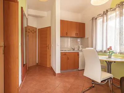 Küche und Essbereich