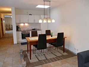 23357216-Appartement-4-Ahlbeck-300x225-5
