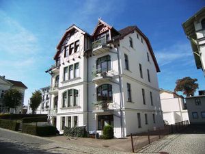 22368805-Appartement-3-Ahlbeck-300x225-0