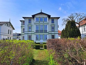 19044321-Appartement-4-Ahlbeck-300x225-0