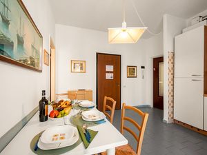 23708529-Appartement-5-Alassio-300x225-4