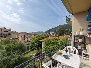 24015667-Appartement-5-Alassio-300x225-0