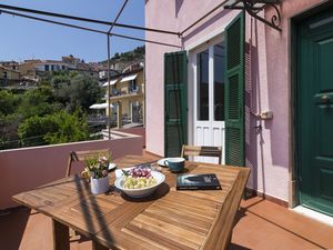 23707331-Appartement-4-Alassio-300x225-1