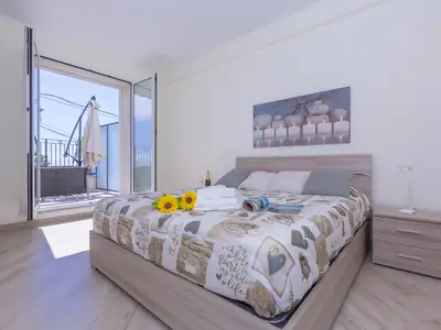 Zweites Schlafzimmer mit Außenterrasse