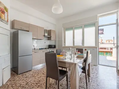 Küche und Essbereich