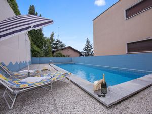 23706181-Appartement-4-Aldesago-300x225-2