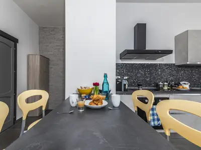 Küche und Essbereich