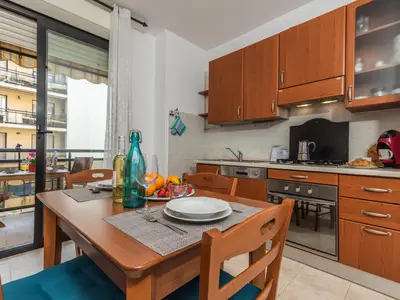 Küche und Essbereich