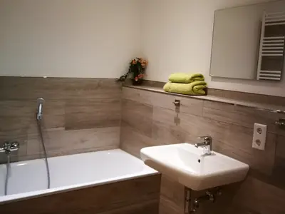 Badewanne, Waschtisch