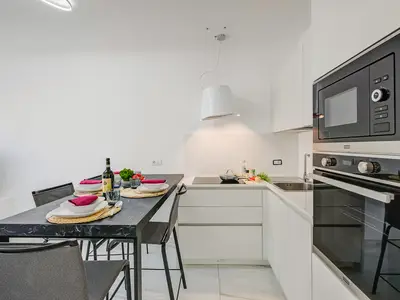 Küche und Essbereich