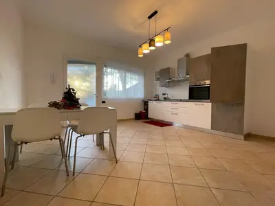 Küche und Essbereich