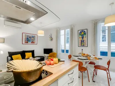 Küche und Essbereich