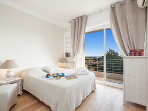 23894045-Appartement-4-Antibes (Côte D'Azur)-300x225-4