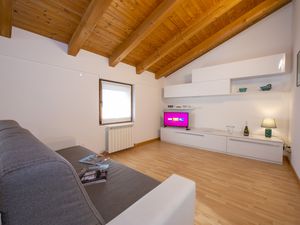 23706579-Appartement-6-Arco-300x225-3