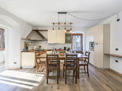 Küche und Essbereich