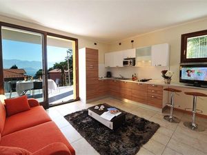 24039071-Appartement-2-Argegno-300x225-3