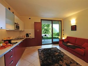 24039076-Appartement-4-Argegno-300x225-3