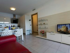 24039134-Appartement-4-Argegno-300x225-5