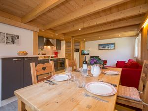 23706230-Appartement-6-Argentière-300x225-5