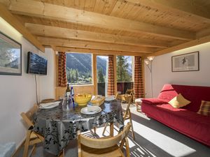 23706229-Appartement-5-Argentière-300x225-1