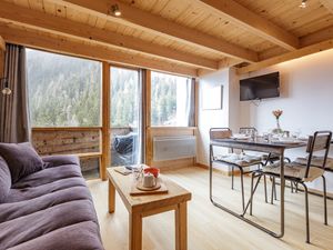 23706246-Appartement-6-Argentière-300x225-1