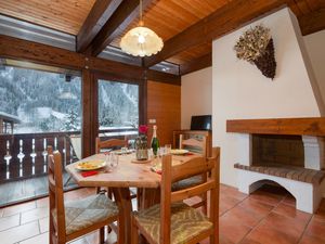 23706394-Appartement-4-Argentière-300x225-1