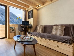 23706420-Appartement-6-Argentière-300x225-3