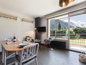 23706467-Appartement-2-Argentière-300x225-1