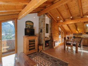 23707854-Appartement-6-Argentière-300x225-0