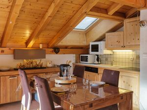 23707854-Appartement-6-Argentière-300x225-1