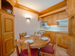 23708744-Appartement-5-Argentière-300x225-4