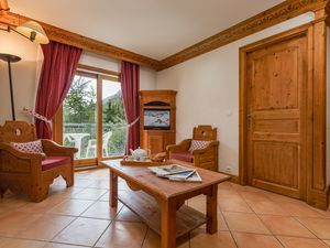 23706930-Appartement-6-Argentière-300x225-3