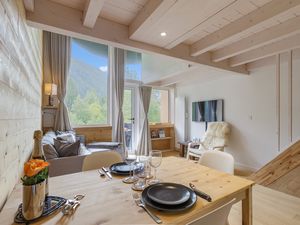 23707008-Appartement-2-Argentière-300x225-5