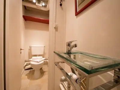 Separate Toilette