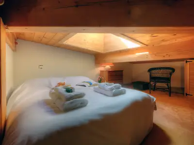 Doppelbett im Zwischengeschoss