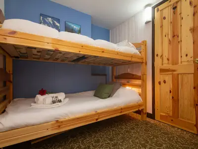 Schlafzimmer mit Etagenbett