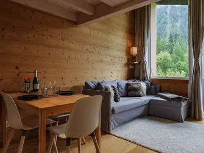 Wohnzimmer mit Essgarnitur