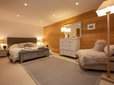 Zweites geräumiges Doppelzimmer