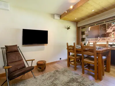 Wohnzimmer mit Essbereich