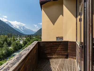 Privater Balkon mit Blick auf den Mont Blanc