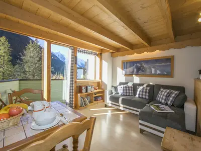 Helles und geräumiges Wohnzimmer