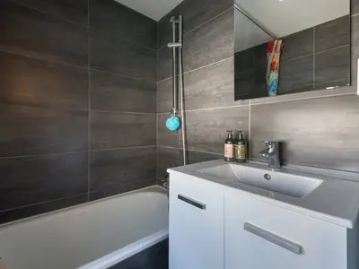 Badezimmer mit Badewanne