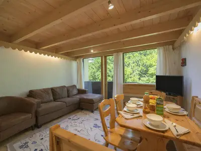 Wohnzimmer mit eigenem Balkon