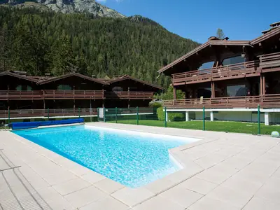 Schwimmbad für den Sommer