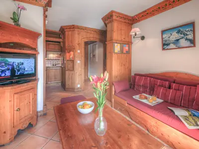 Wohnzimmer mit Flachbild Fernseher