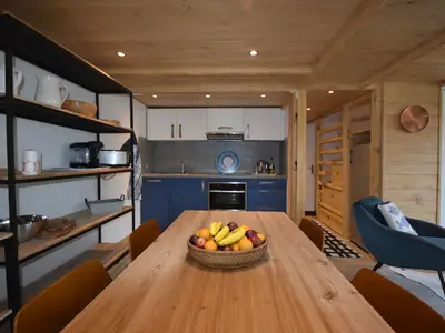 Komplettes Esszimmer-Set für 4 Personen