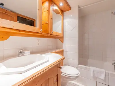 Badezimmer mit Badewanne