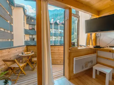 Balkon mit Bergblick