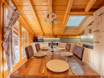 Küche und Essbereich